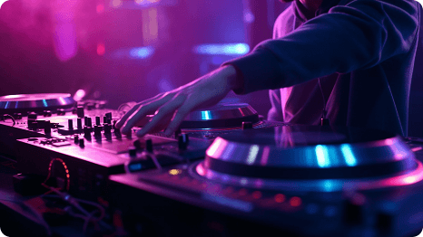 DJs: Mix Tracks Flawlessly & Keep the Crowd Moving